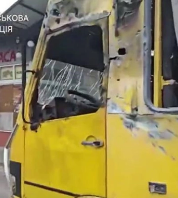 РФ атаковала маршрутку в Херсоне, 7 пострадавших