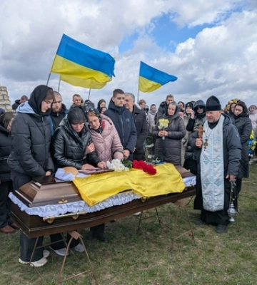Назавжди 50: на Волині попрощалися із загиблим воїном Володимиром Омельчуком 