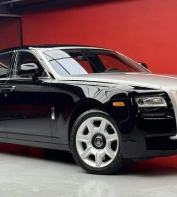 Скільки коштує старий Rolls-Royce в ідеальному стані