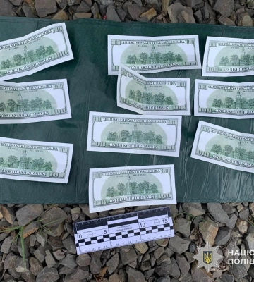 На Закарпатті поліція врятувала дітей від експлуатації та затримала матір, яка передавала їх «в оренду»