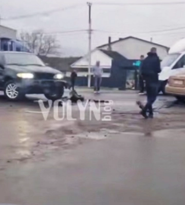 На Волині зіткнулися дві автівки, травмувався чоловік