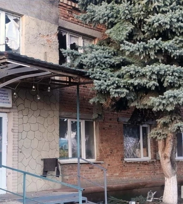 Росіяни вдарили дроном по амбулаторії на Харківщині