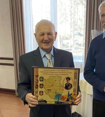 Мріє вбити Путіна та щодня робить зарядку: 101-річний ветеран із Луцька назвав секрет довголіття