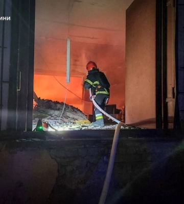 В Ізмаїлі під час нічної атаки по території порту було пошкоджено цивільне судно