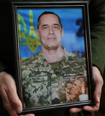 До останнього подиху – за Україну: у Луцькому районі попрощалися з Героєм Сергієм Мандзюком  