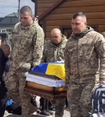 До останнього подиху – за Україну: у Луцькому районі попрощалися з Героєм Сергієм Мандзюком  