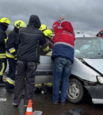 До уваги водіїв! Житомирська область: На 128 км автодороги М-06 Київ — Чоп (поблизу села Березина, Житомирської області) відбулась ДТП з потерпілими