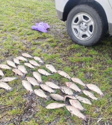 На Київщині двоє рибалок попалися на браконьєрстві: яке покарання на них чекає