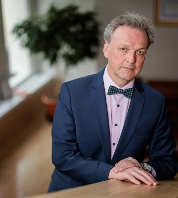 Не знает, чей Крым: глава Минздрава Литвы планирует отправить в Украину своего скандального заместителя