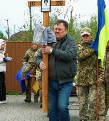 Ізмаїл провів в останню путь захисника України Івана Короневського