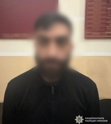 За матеріалами поліції Мукачева засуджено зловмисника, який погрожував цивільній дружині та тяжко травмував її батька