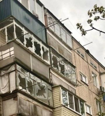 Ворог із вечора бив по трьох районах Дніпропетровщини, двоє постраждалих