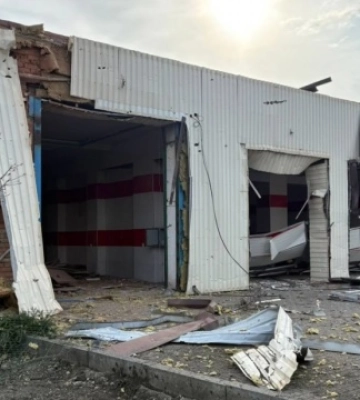 На Донеччині через російський обстріл пошкоджена пожежна частина