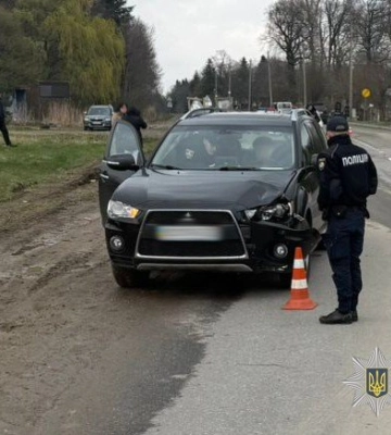 Дитина під колесами: авто збило 10-річного хлопчика на Львівщині