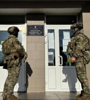 На Сумщині викрили суддю та адвоката, які організовували фіктивне “зникнення” дружин ухилянтів