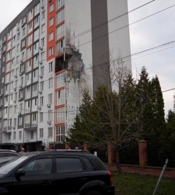 Атака на Київщину: є влучання у будинок в Обухові, серед постраждалих – дитина