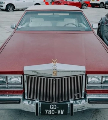 В Украине заметили редкий Cadillac Eldorado Biarritz 80-х годов