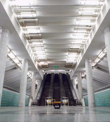 На станції «Метробудівників» Харківського метрополітену майже на три місяці закритий один з виходів