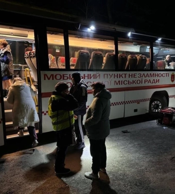 Вночі 11 квітня рф атакувала Одесу: внаслідок влучання у житловий сектор є загиблі
