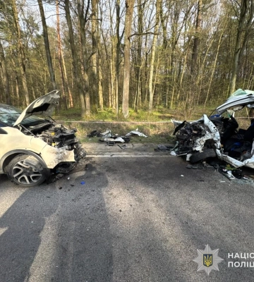 Зіткнення трьох автомобілів у ДТП у Львівському районі