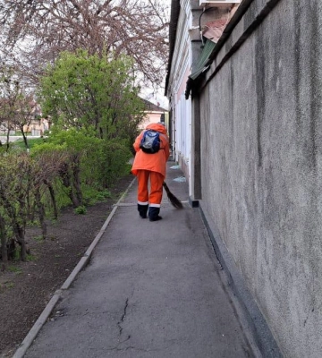 Після атаки в Одесі вибито десятки вікон: що відбувається у районі, - ФОТО
