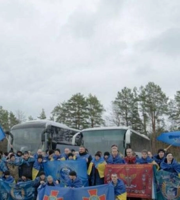 З російського полону повернулися 175 військових та цивільні