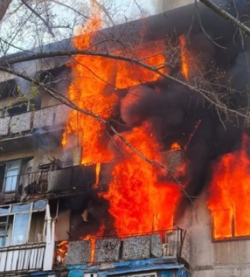 У Дружківці через атаку російського дрона горіла багатоповерхівка