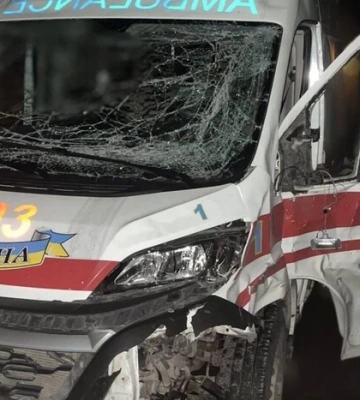 Цієї ночі ворог атакував медичний автомобіль на Сумщині: троє поранених