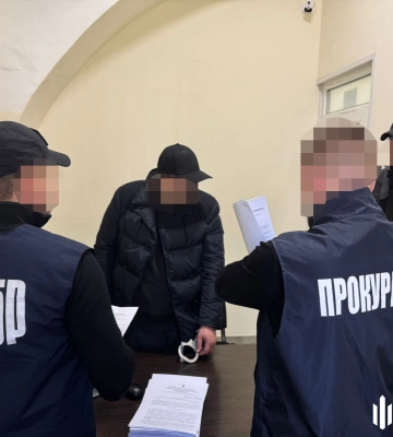 Інспектору Львівської митниці повідомлено про підозру у вбивстві військовослужбовця