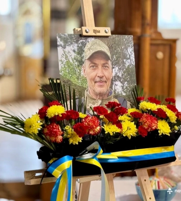 Волинська громада попрощалася з воїном Борисом Сазоніком