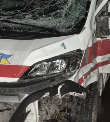 Російський безпілотник атакував медавтомобіль на Сумщині, є постраждалі