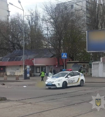 У Пересипському районі Одеси загинула жінка під колесами фури, - ФОТО