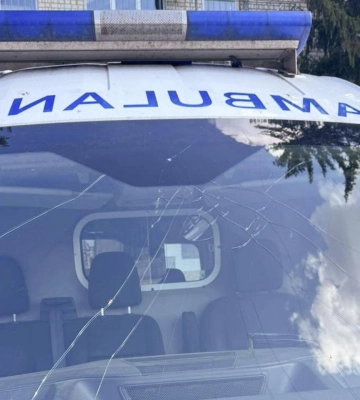 У Золочівській громаді на Харківщині КАБ влучили по селу Рясне, дрон — по швидкій 