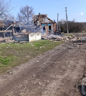 Армія РФ вдарила КАБами по Золочевській громаді: дві жінки поранені