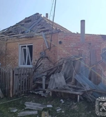 Окупанти вранці вдарили КАБ по Золочівській громаді. Вдень атакували БпЛА Дергачі, є поранені. ФОТО