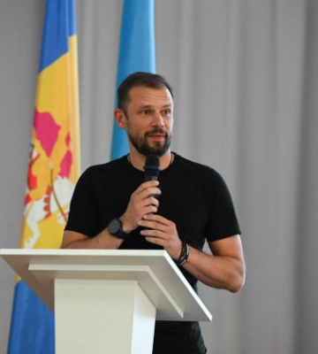 В Україні вдвічі скоротилася кількість молодих учителів, у школи йде менш як 20% випускників — Бабак