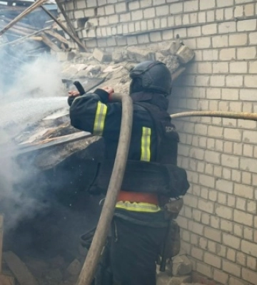 Армія РФ завдала удару по Великому Бурлуку на Харківщині: є загибла, троє постраждалих
