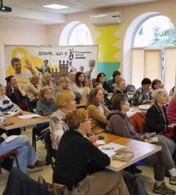 Англійська для всіх: у полтавському Гончаренко центр безкоштовно вивчають іноземні мови
