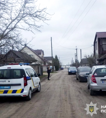 У Сарнах чоловік поранив ножем родича: підозрюваного взяли під варту