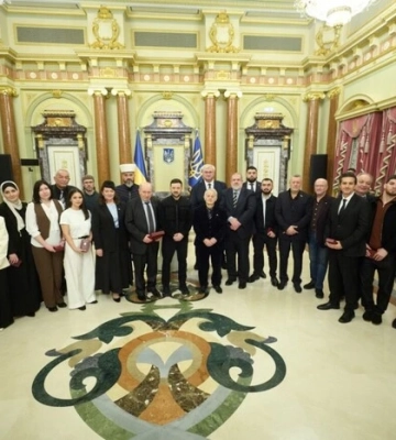 Президент нагородив представників кримськотатарського народу 