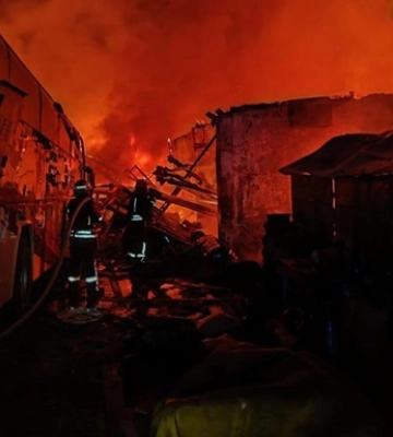 Россияне атаковали порт в Измаиле: повреждено судно