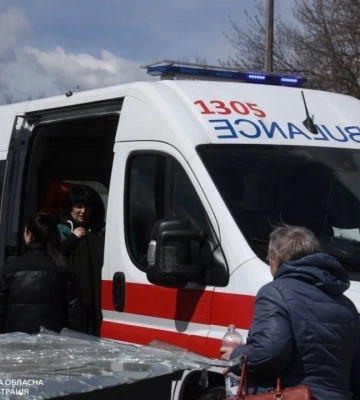 Днепр под обстрелом: ракета попала в город, есть погибшие и десятки раненых. ФОТО