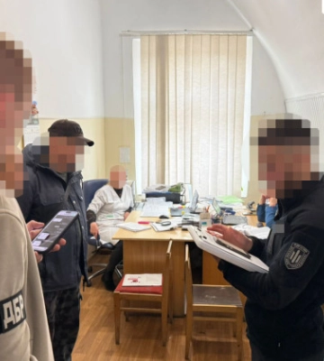 За $10 тисяч — «потрібний» висновок ВЛК: у Києві викрили чоловіка, який торгував довідками