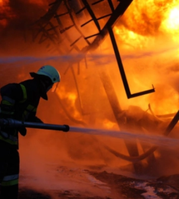 Росіяни атакували Дніпро, у місті пожежа