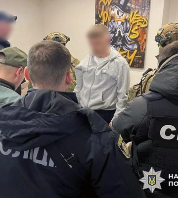На Хмельниччині поліція викрила чергову схему незаконного переправлення чоловіків через кордон