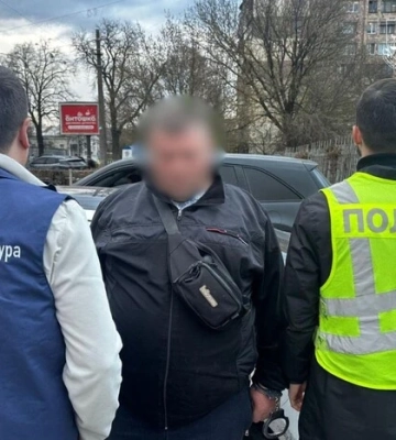 У Києві викрито дві схеми фіктивного працевлаштування заради бронювання