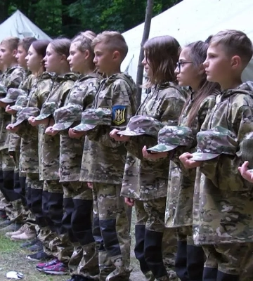 Мілітаризація Криму: окупанти в "Артеку" вчать дітей керувати дронами