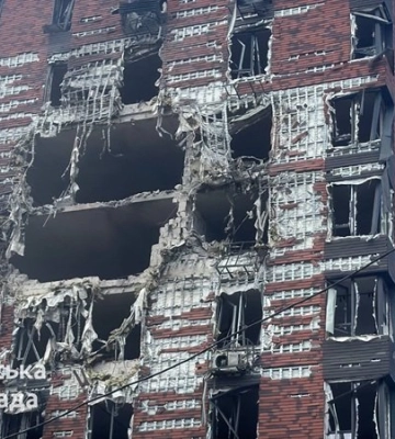 «Закрити вікна першочергово»: у Дніпрі ліквідовують наслідки удару рф