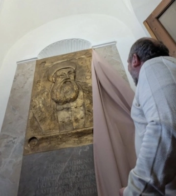 У Дубенському замку відкрили меморіальну дошку князю Острозькому