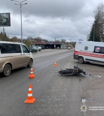 На Харківщині внаслідок зіткнення з автівкою постраждав 16-річний водій мопеда 